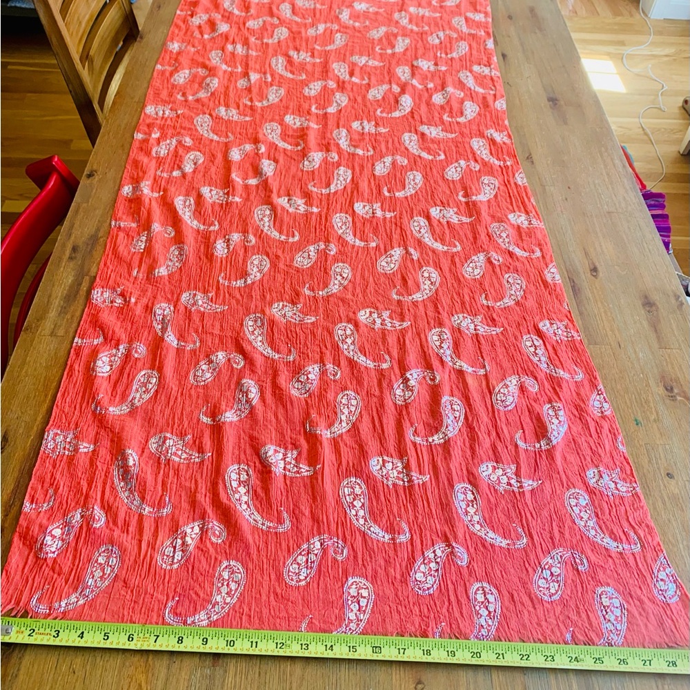 Vibrant coral silver paisley patterned Scarf shawl - Picture 6 of 6